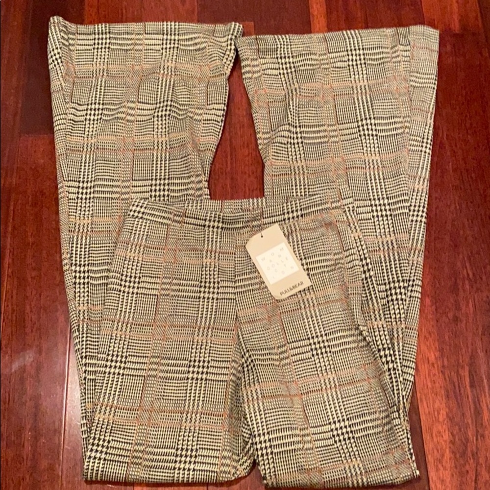 Flare leg, high waisted legging